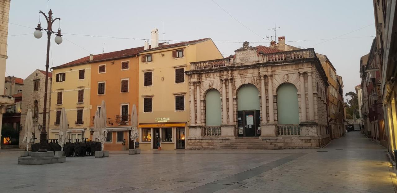 Studio Apartment Kiki For 2, Near Old Town & Beach, Free Wifi Zadar Bagian luar foto